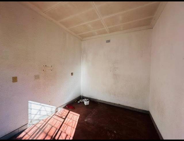 22 BEDROOM HOUSE FOR SALE IN DELVILLE